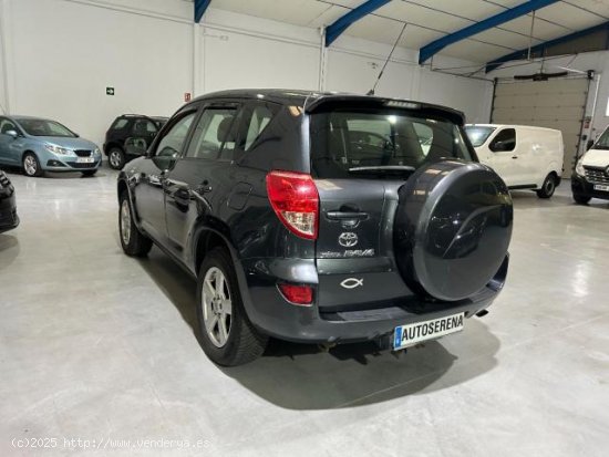 TOYOTA RAV4 en venta en Castuera (Badajoz) - Castuera