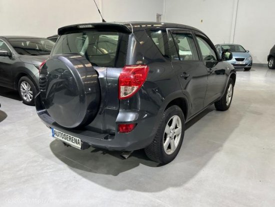 TOYOTA RAV4 en venta en Castuera (Badajoz) - Castuera