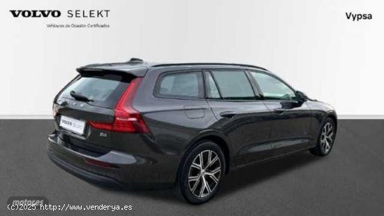 Volvo V 60 2.0 B4 D ESSENTIAL AUTO 197 5P de 2023 con 39.433 Km por 37.500 EUR. en Cordoba