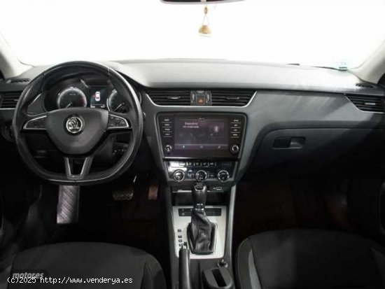 Skoda Octavia 1.5 TSI Like DSG de 2019 con 60.000 Km por 18.490 EUR. en Cadiz