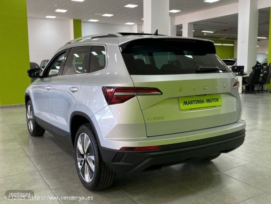 Skoda Karoq 1.5 TSI 110kW (150CV) ACT Style de 2024 con 29 Km por 28.300 EUR. en Malaga