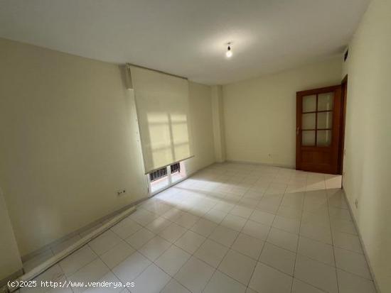 ALQUILER APARTAMENTO CENTRICO, SIN MUEBLES, 2 DORMITORIOS, BAÑO, ASEO - MURCIA