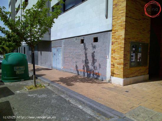 Local comercial de obra en Huarte - NAVARRA