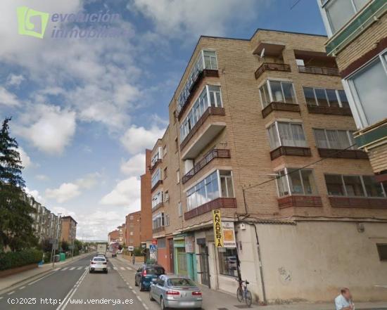 En Belorado, Burgos - Piso de tres habitaciones con terraza. Oportunidad!!! - BURGOS