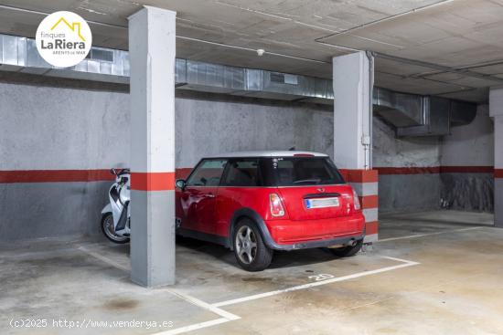 PLAZA DE PARKING  A LA VENTA A LA CALLE DOEDES. - BARCELONA