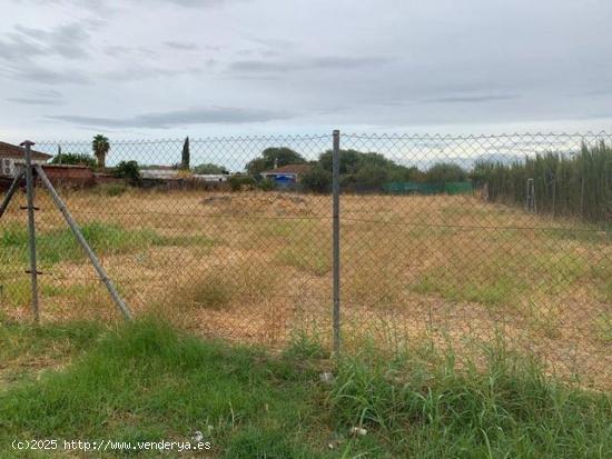 Zona Aeropuerto, parcela de 2.000 m2 con punto de luz. - CORDOBA