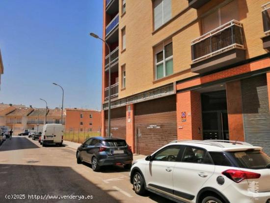  Local de 557 m2 en el barrio Benipexcar de Gandia - VALENCIA 