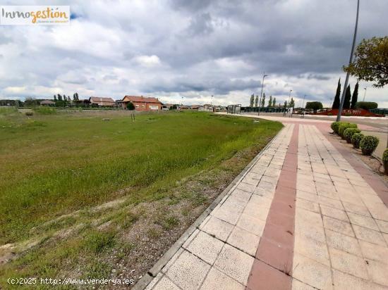 VENTA DE SOLAR EN URBANIZACIÓN EL SOTO, ALDEAMAYOR DE SAN MARTÍN - VALLADOLID