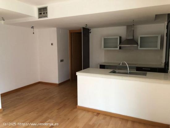  Venta de Piso en Cl Gelida (Barcelona) - BARCELONA 