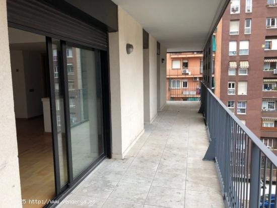 Venta de Piso en Cl Gelida (Barcelona) - BARCELONA