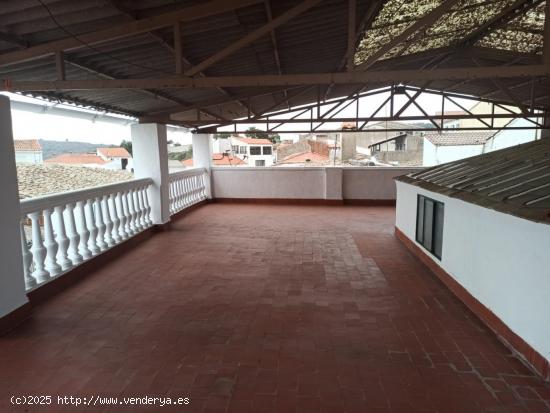  Gran casa señorial en el Centro de Montanchez - CACERES 