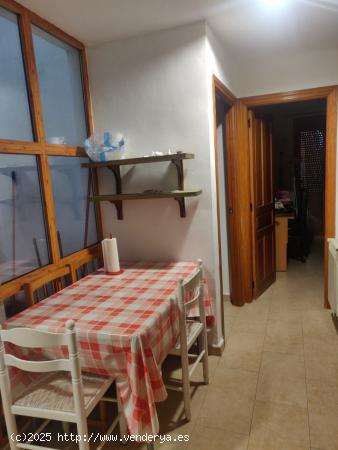 Edificio de tres plantas en venta con situación Inmejorable, excelente inversión! - CACERES