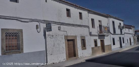 Oportunidad de Gran casa tradicional de Malpartida - CACERES