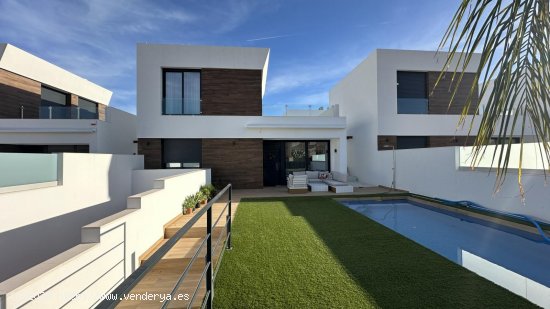  Chalet en venta en El Campello (Alicante) 