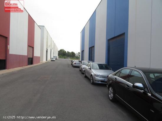 Venta de 2 naves industriales adosadas - ALICANTE