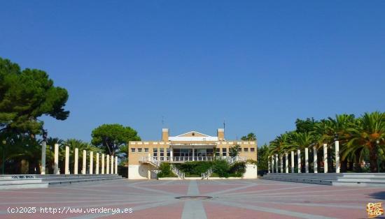 Parcela industrial en el polígono de la Eliana - VALENCIA