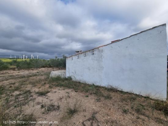 Finca rústica con construcción de 57m2 en el Perello - TARRAGONA