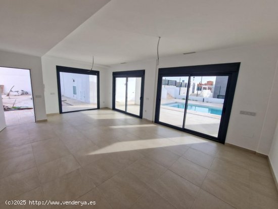 Villa en venta en Manilva (Málaga)