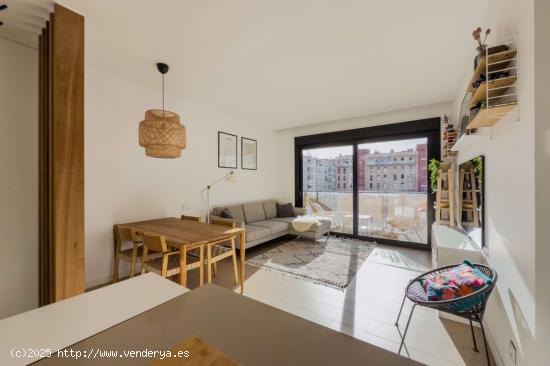  Apartamento entero de 3 habitaciones en Barcelona. - BARCELONA 