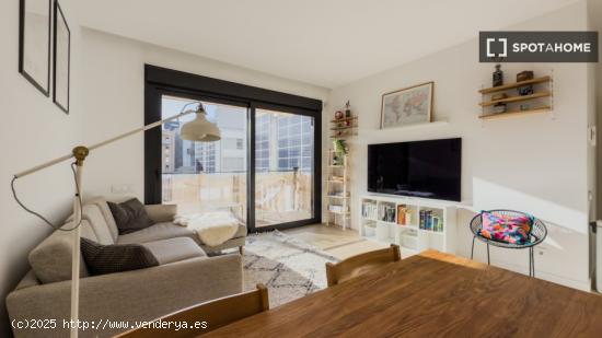 Apartamento entero de 3 habitaciones en Barcelona. - BARCELONA