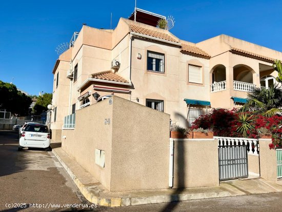  Chalet en venta en Torrevieja (Alicante) 