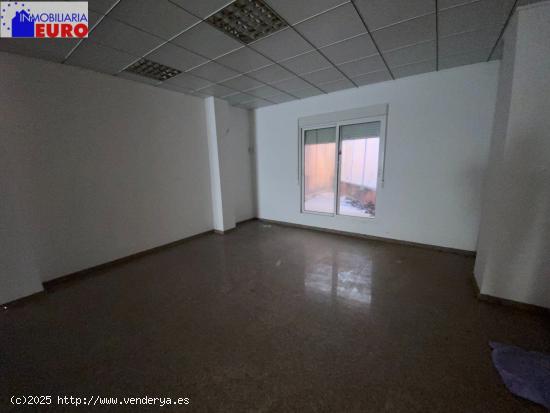 Local comercial en alquiler - VALENCIA