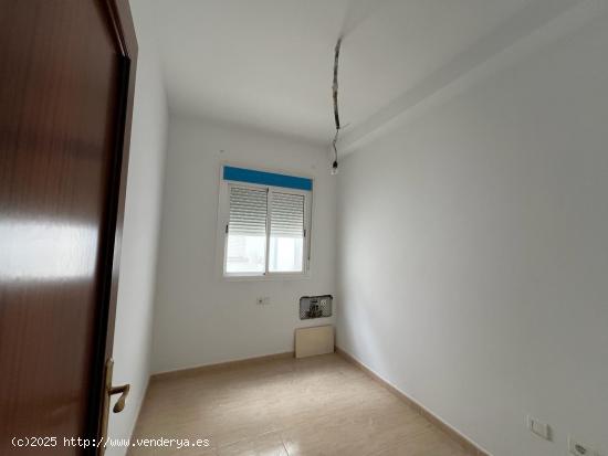 CASABANCO VENDE VIVIENDA TRES DORMITORIOS  EN BURGUILLO DEL CERRO. - BADAJOZ