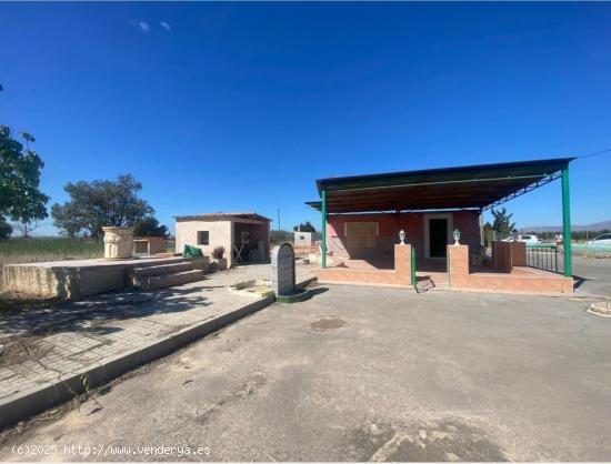 Casa con terreno en elche Luz y Agua - ALICANTE