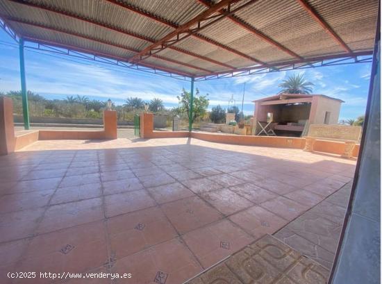 Casa con terreno en elche Luz y Agua - ALICANTE