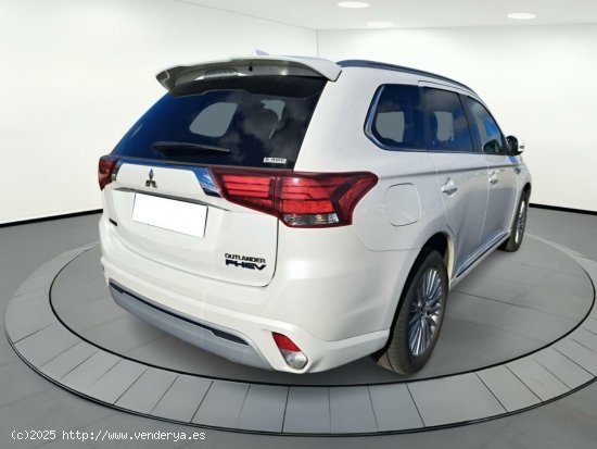 Mitsubishi Outlander 2.4 PHEV MOTION AUTO 4WD - ALCORCON