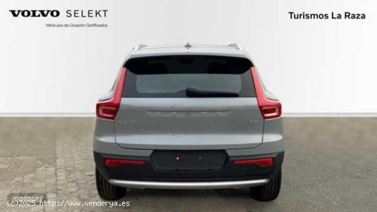 Volvo XC40 TODOTERRENO 2.0 B3 CORE AUTOMATICO 163CV 5P de 2024 con 10 Km por 37.900 EUR. en Sevilla