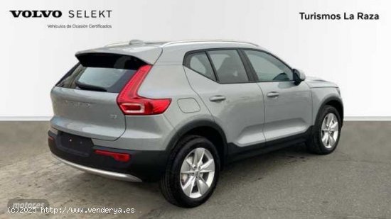 Volvo XC40 TODOTERRENO 2.0 B3 CORE AUTOMATICO 163CV 5P de 2024 con 10 Km por 37.900 EUR. en Sevilla