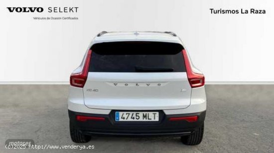 Volvo XC40 TODOTERRENO 2.0 B3 PLUS DARK AUTOMATICO 163CV 5P de 2023 con 10.975 Km por 41.900 EUR. en