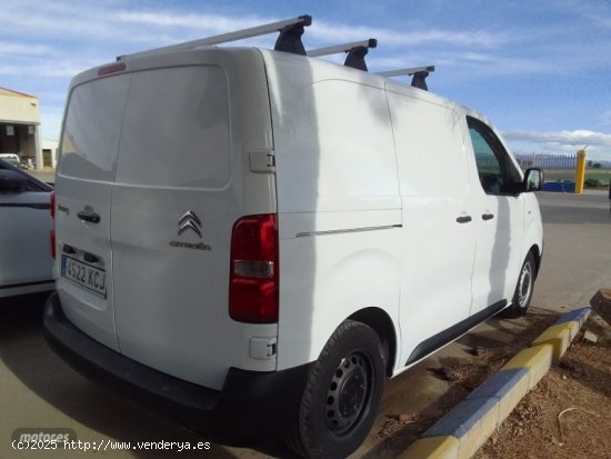 Citroen Jumpy 1.6 HDI 115 CV FURGON. de 2017 con 172.000 Km por 15.000 EUR. en Murcia