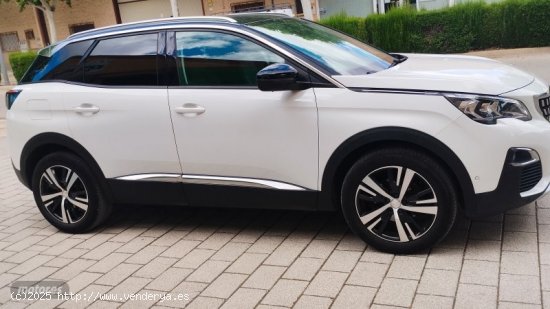 Peugeot 3008 1.5 BlueHDi 96kW S&S Allure Pack EAT8 de 2019 con 140.000 Km por 15.800 EUR. en Albacet