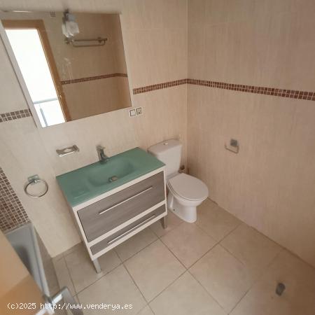 CASA ADOSADA CON PISCINA EN VENTA, PLAYA DE ALMAZORA - CASTELLON