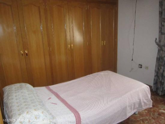 Chalet a la venta, en Elche, zona Perleta - ALICANTE