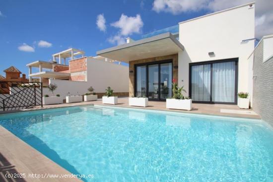 VILLAS independientes DELUXE a medida en Dehesa de Campoamor - ORIHUELA COSTA - ALICANTE