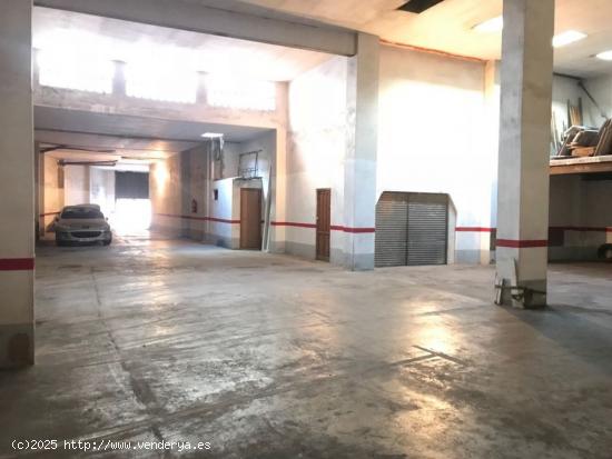  Local de 282 m2 en zona Mercadona de abajo (Quart de Poblet) - VALENCIA 