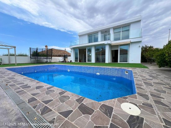  Villa en venta en Elche (Alicante) 