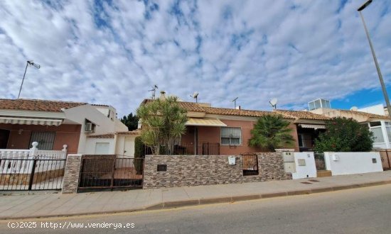 Chalet en venta en Pilar de la Horadada (Alicante)