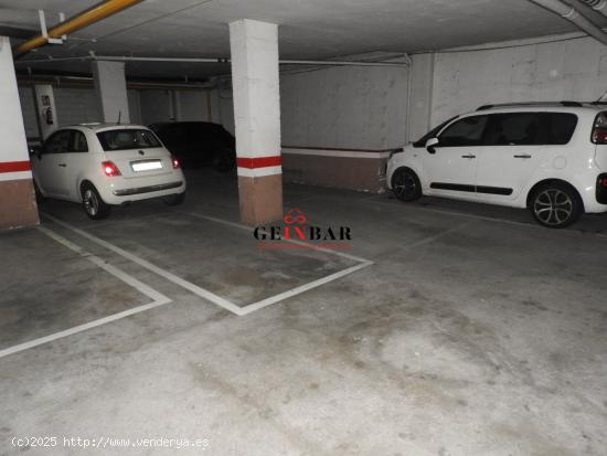 PARKING EN SARRIÀ PARA COCHE MEDIANO - BARCELONA