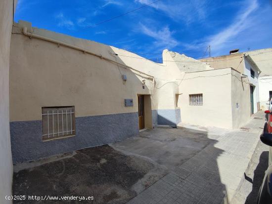 CASA CUEVA ZONA CALVARIO - ALICANTE