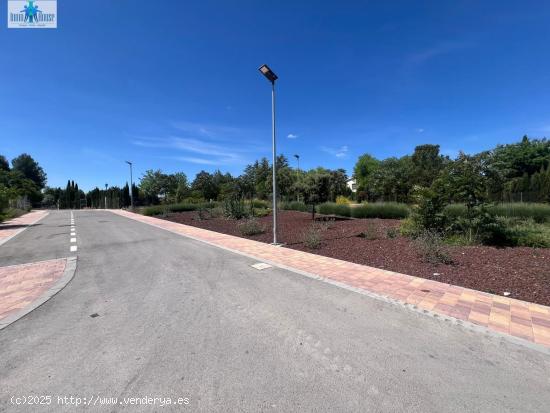 SE VENDE TERRENO URBANO - URBANIZACION LAS VIÑAS - ALBACETE