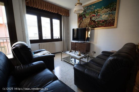 Unifamiliar adosada en venta  en Manlleu - Barcelona