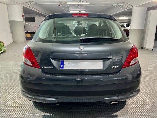 Peugeot 207 1.4 Vti Sport 95cv. Leer bien el anuncio !!! - Barcelona