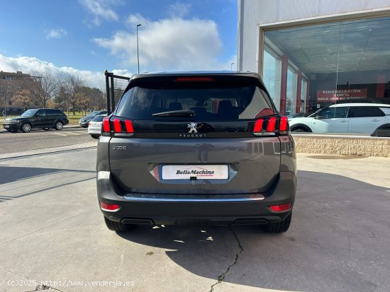 Peugeot 5008 Allure BlueHDi 96kW (130CV) S&S EAT8 - Parla