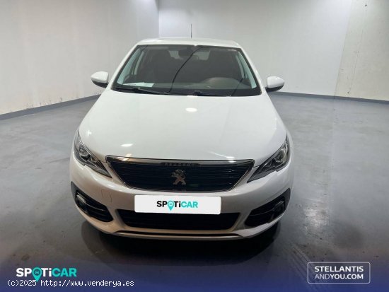 Peugeot 308  5P  BlueHDi 100 S&S 6 Vel. MAN Style - Sant Feliu de Llobregat