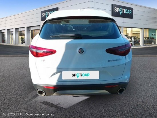 Alfa Romeo Stelvio  2.0 Gasolina 147kW (200CV)  Q4 Executive - Cadiz