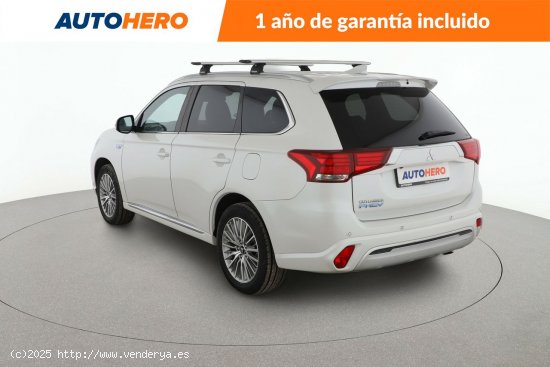 Mitsubishi Outlander PHEV Kaiteki 4WD - 